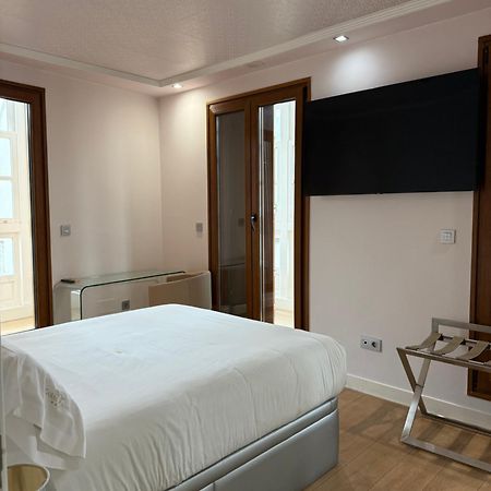 Casas Reais Boutique Hotel ซานติอาโก เด กอมโปสเตลา ภายนอก รูปภาพ