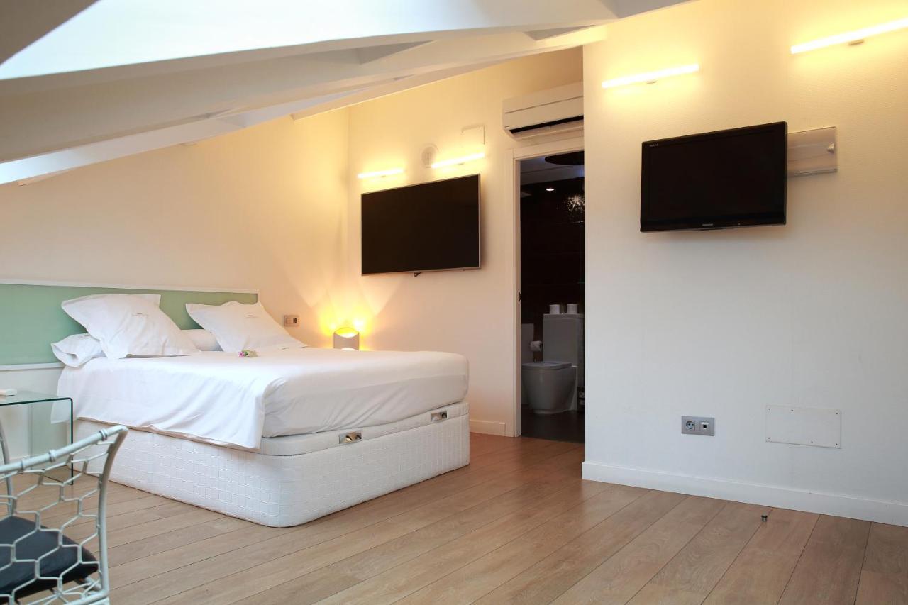 Casas Reais Boutique Hotel ซานติอาโก เด กอมโปสเตลา ภายนอก รูปภาพ