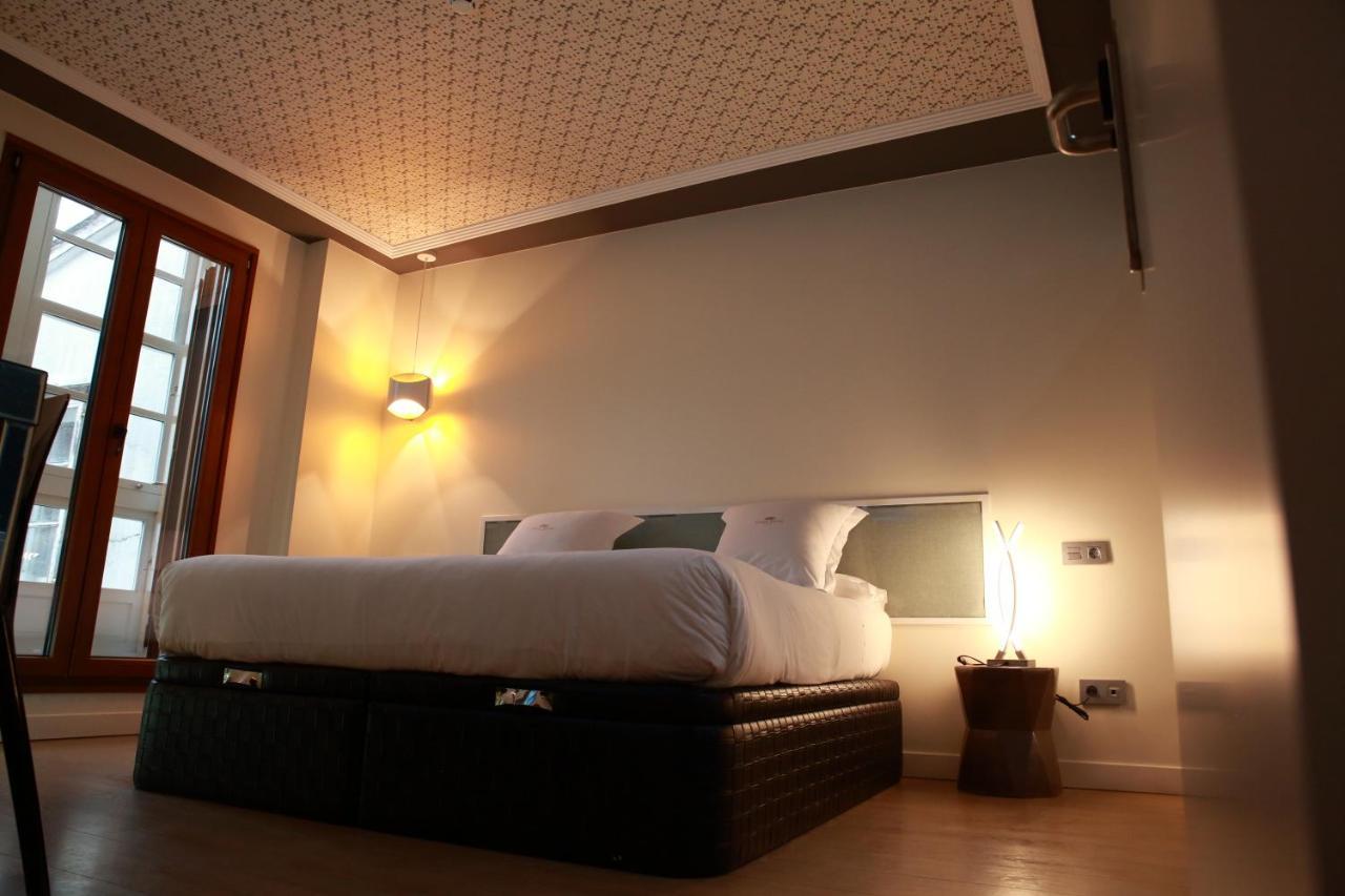 Casas Reais Boutique Hotel ซานติอาโก เด กอมโปสเตลา ภายนอก รูปภาพ
