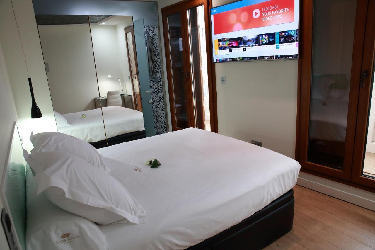 Casas Reais Boutique Hotel ซานติอาโก เด กอมโปสเตลา ภายนอก รูปภาพ