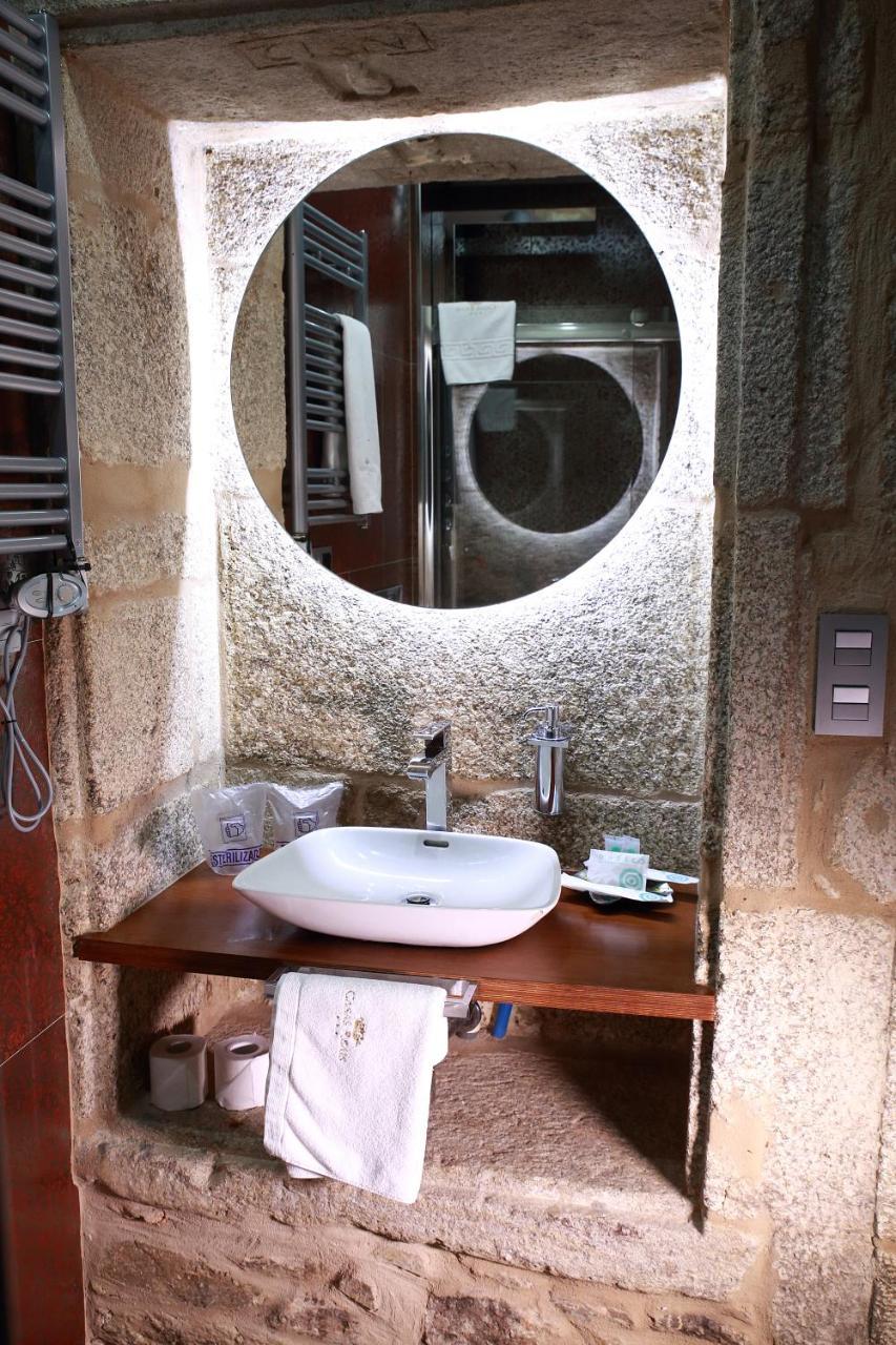 Casas Reais Boutique Hotel ซานติอาโก เด กอมโปสเตลา ภายนอก รูปภาพ